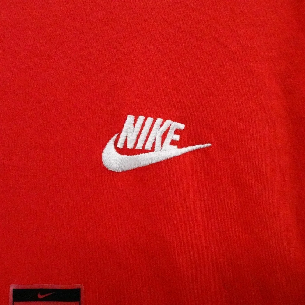Nike Mens Tee Shirt Red‎ Short Sleeve Embroidered Futura Logo Large NEW